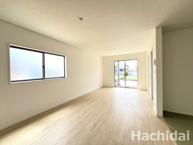 高浜市向山町第6　新築分譲住宅＜3号棟＞の居間・リビング
