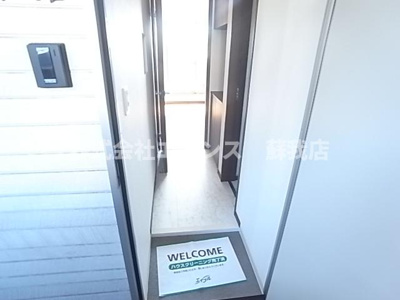 【玄関】 | GRACIM_01 | 明るい玄関です