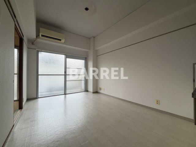 コーポ柴原の居間・リビング