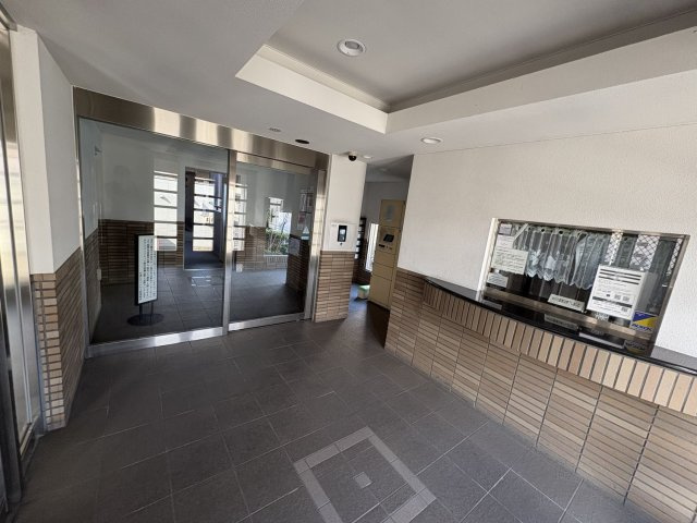 日進シティハウスのエントランス