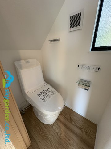 鵠沼神明3丁目第Ⅱ期　新築戸建　全12邸c-1号棟のトイレ|コンパクトで使いやすいトイレです