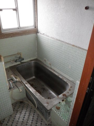 三軒町、門山邸の浴室