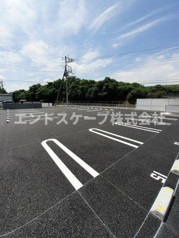 プランドール　トロワ　Ａの駐車場|高崎、前橋のお部屋探しはエンドスケープまで！お客様の理想お聞かせ下さい♪