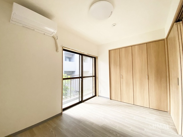 ハウスコットンテールの寝室|6帖の洋室です☆