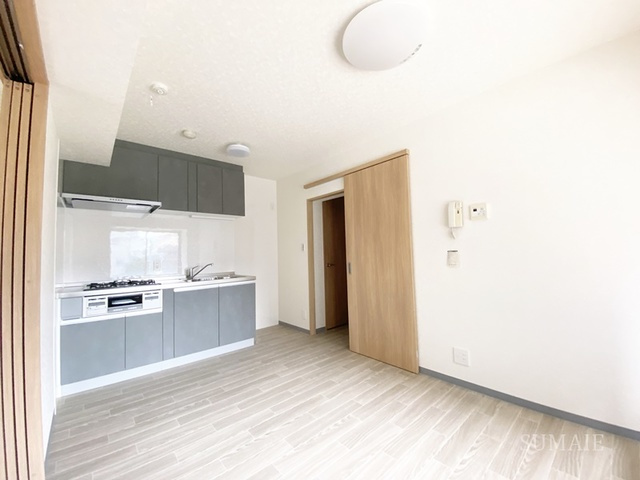 ハウスコットンテールのキッチン|DKです☆窓側からのアングルです☆