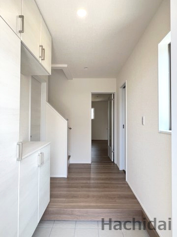 碧南第65尾城町　新築戸建＜1号棟＞の玄関