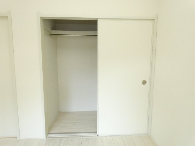 ハイツサニーヒル東棟の収納