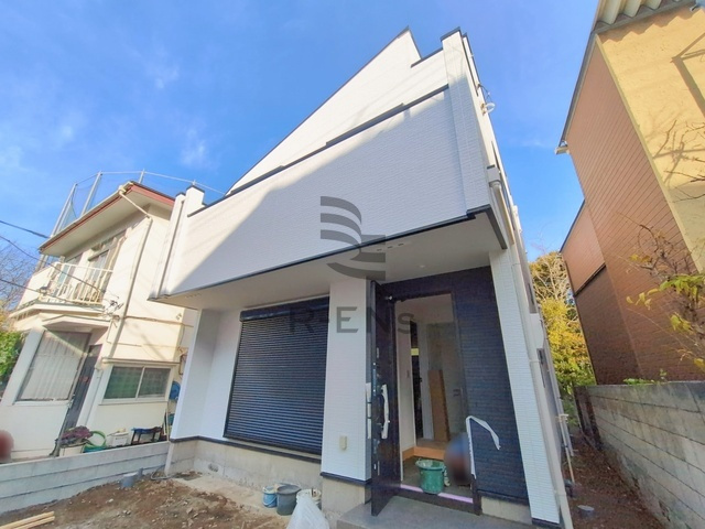 【外観】 | 練馬区関町北３丁目　新築戸建て | 素材感にこだわった外観は、年月を重ねても美しさを保つ住まい