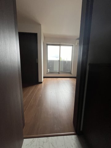 GRACIM_01（グラシムワン）の玄関