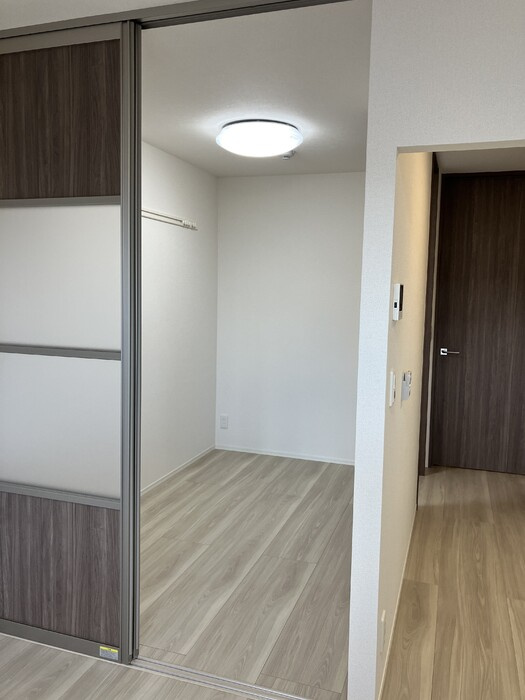Ｄ－ｒｏｏｍ太日通の洋室