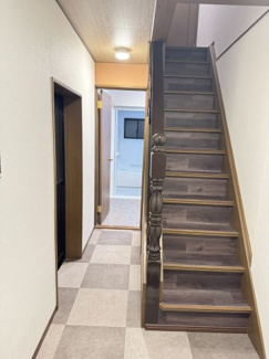 【玄関】 | 枚方市渚栄町　中古戸建て