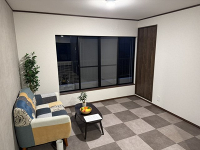 【居間・リビング】 | 枚方市渚栄町　中古戸建て