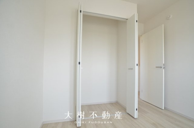 【洋室】 | 綾瀬市深谷南５丁目 新築戸建て 全3棟【仲介手数料無料】 | 2階　洋室3（6.0帖）クローゼット