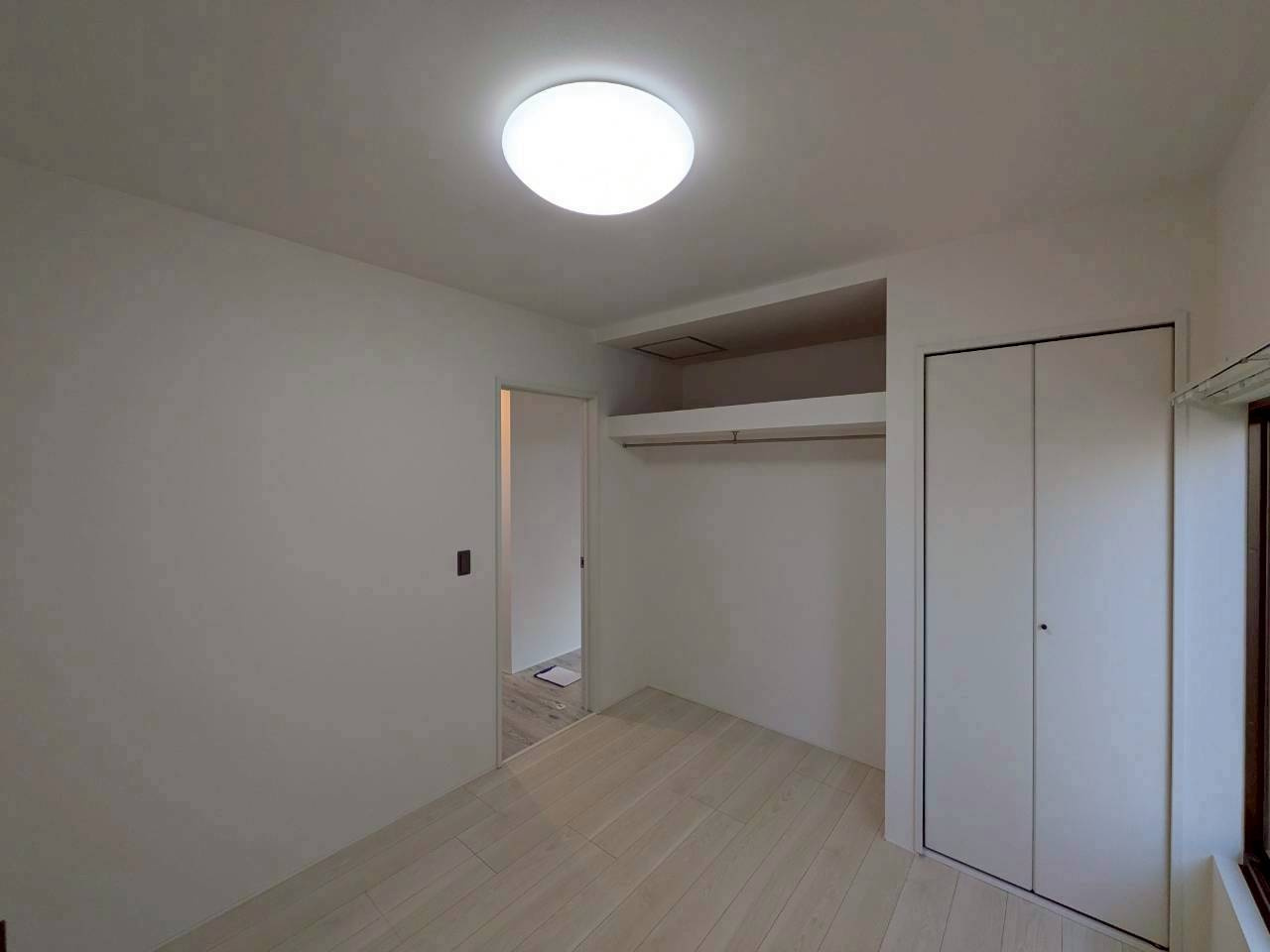 学園台ハイツの洋室