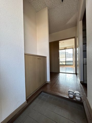 YZハイツの玄関