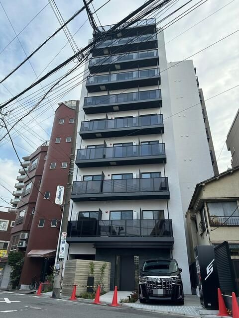 エストゥルース浅草の外観