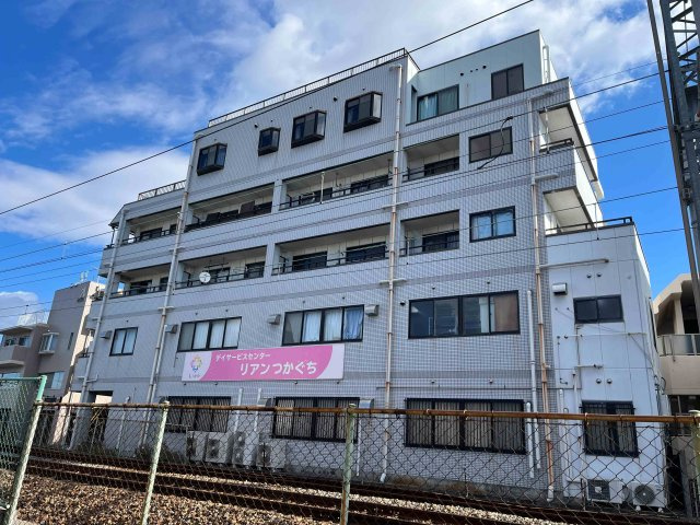ベアコート塚口の外観