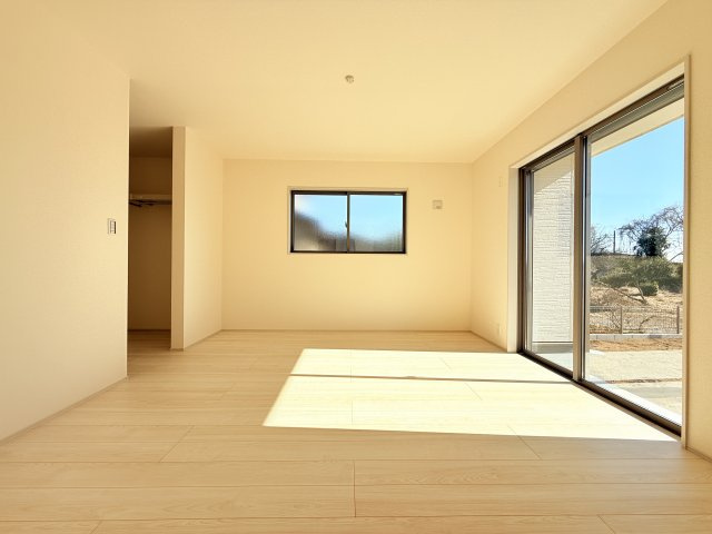 第1下妻市鎌庭　新築戸建　2号棟の洋室