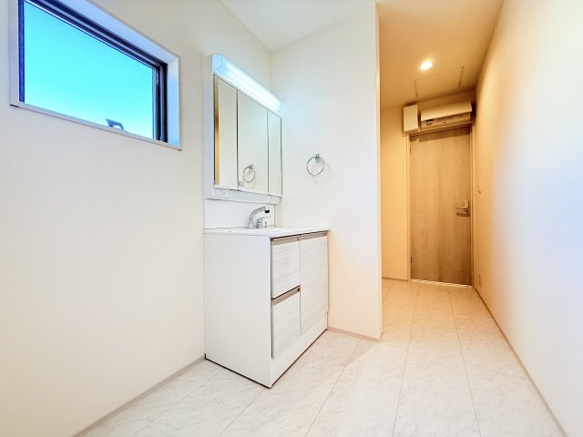 第1下妻市鎌庭　新築戸建　2号棟の独立洗面台