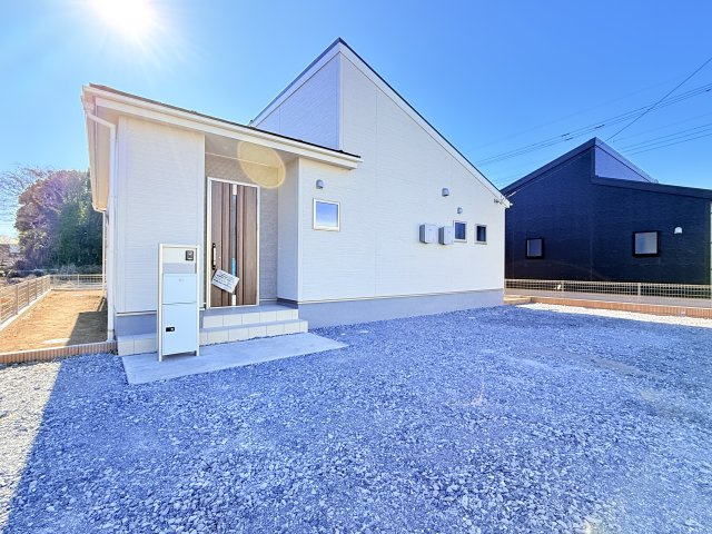 第1下妻市鎌庭　新築戸建　2号棟の外観