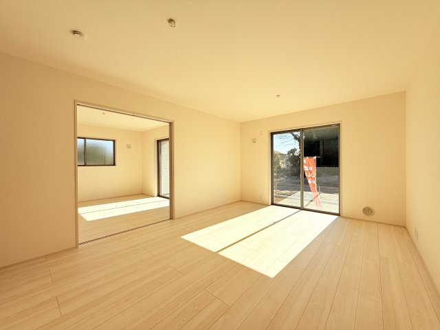 第1下妻市鎌庭　新築戸建　2号棟の居間・リビング