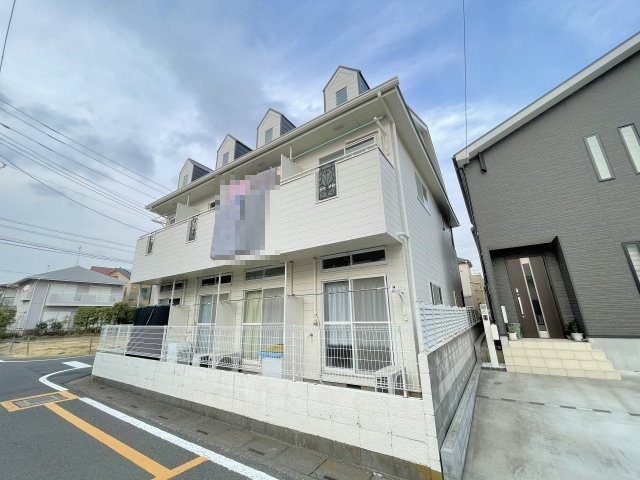 春日部市豊町５丁目のアパートの外観