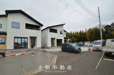 【前面道路含む現地写真】 | 綾瀬市深谷南５丁目 新築戸建て 全3棟【仲介手数料無料】 | ※令和8年3月上旬に撮影