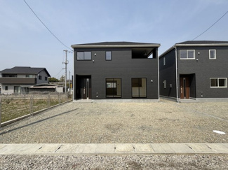 【駐車場】 | 新築　クレイドルガーデン玉島阿賀崎第11　全3棟 | 3号棟駐車スペース。※外構施工中