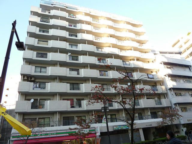 クレール池袋の外観