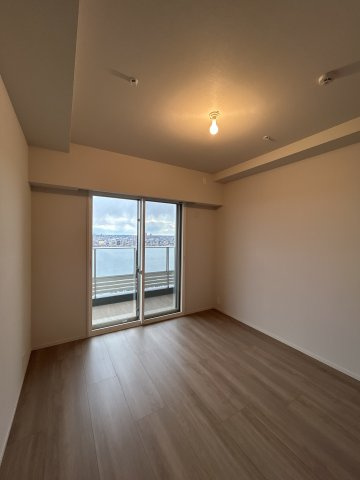 プラウドタワー平井の洋室