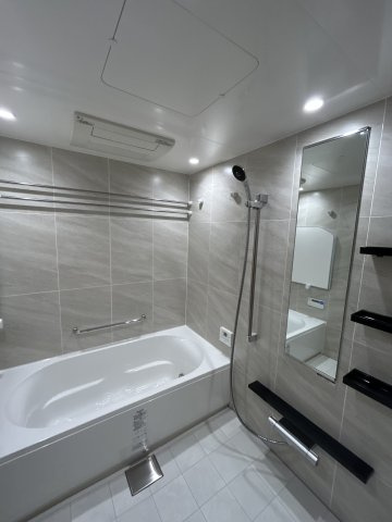 プラウドタワー平井の浴室