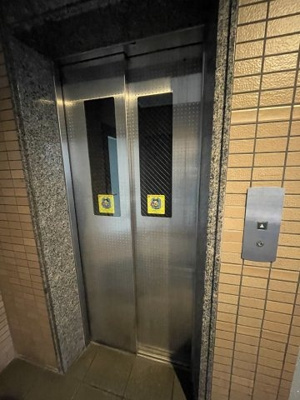 【その他共用部分】 | エトワール上新庄 | エレベーターがあります