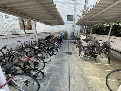 【その他共用部分】 | エトワール上新庄 | 駐輪場です