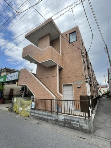 パレス・ユートピアの周辺