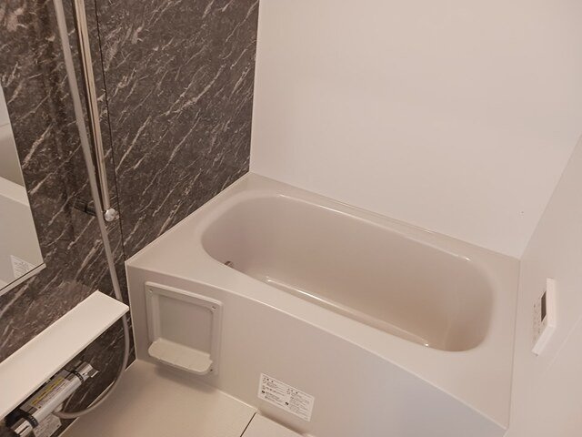 ヒカルサ久喜東の浴室