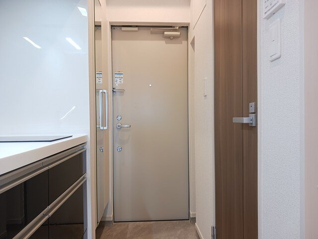 ヒカルサ久喜東の玄関