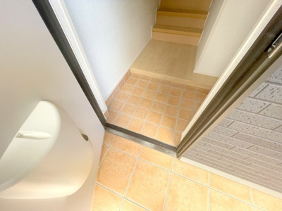 【玄関】 | ストロベリーハイツ