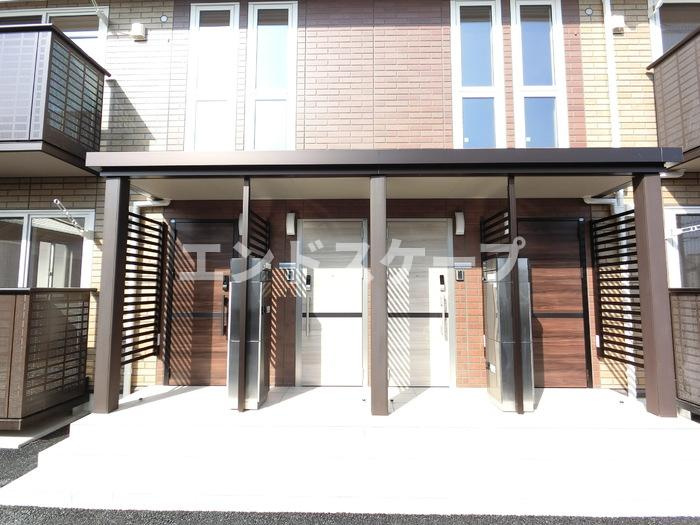 グリーンプラザのエントランス|高崎、前橋エリアのお部屋探しはエンドスケープまで！お客様の理想お聞かせ下さい♪