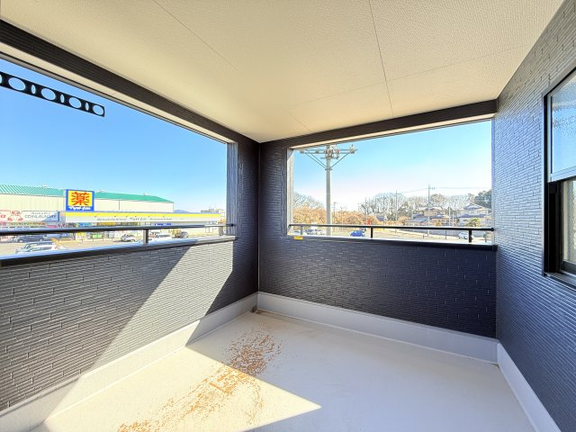 第1下妻市下妻丙　新築戸建のバルコニー