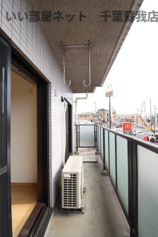 ヴェルドミールのバルコニー|開放的で明るい空間を演出してくれるバルコニーです