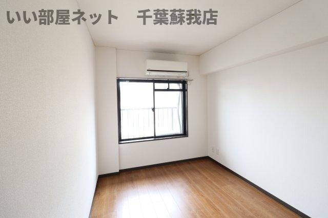 ヴェルドミールの寝室|開放的な寝室です