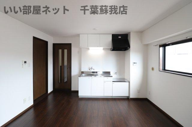 ヴェルドミールの居間・リビング|ゆったり過ごせるリビングです