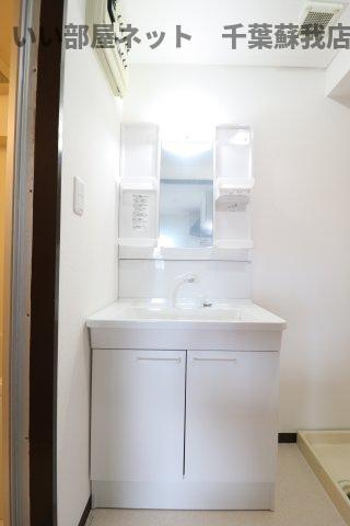 ヴェルドミールの洗面所|朝の準備に活躍する、洗髪洗面化粧台！