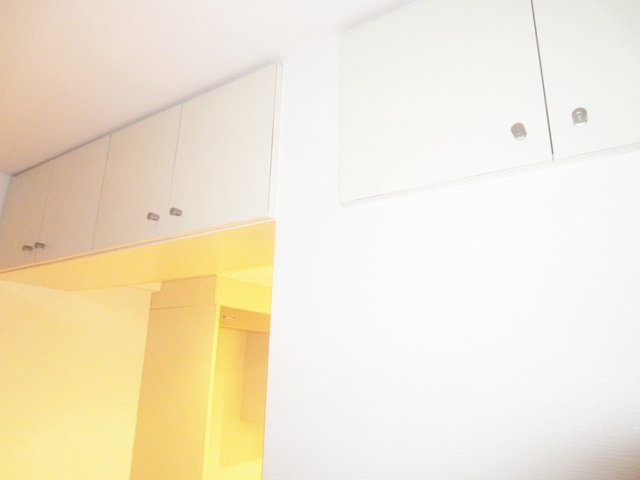 栗生ハイツの収納|上部収納付いてます