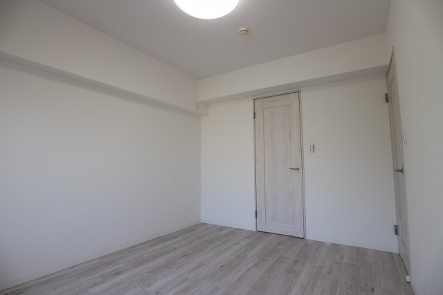 ユニ舞子の洋室