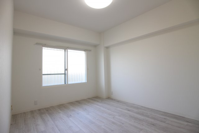 ユニ舞子の寝室