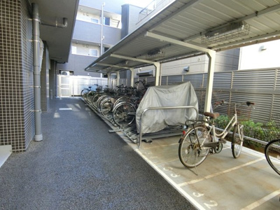 【駐輪場】 | ヴィークスイート松戸