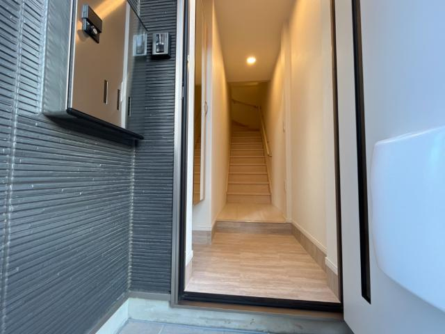 エ・ヴィーバ草間の玄関|玄関