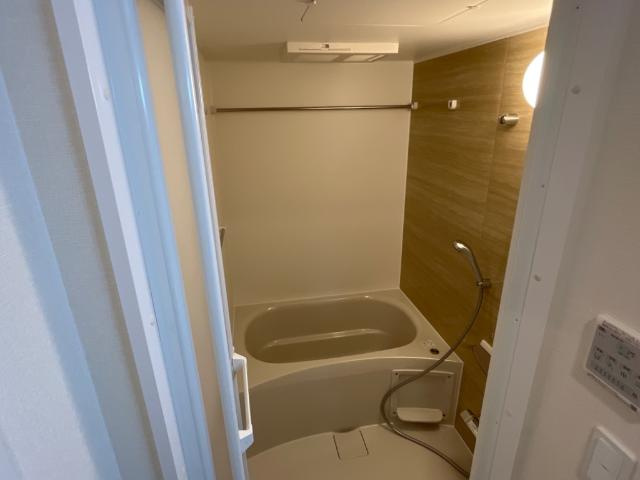 エ・ヴィーバ草間の浴室|収納