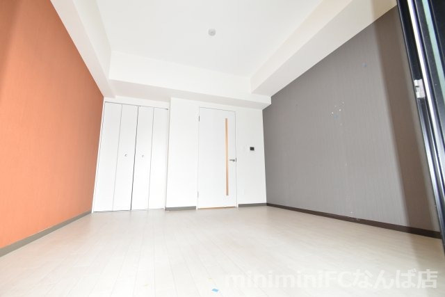 FOREST NANBAの居間・リビング